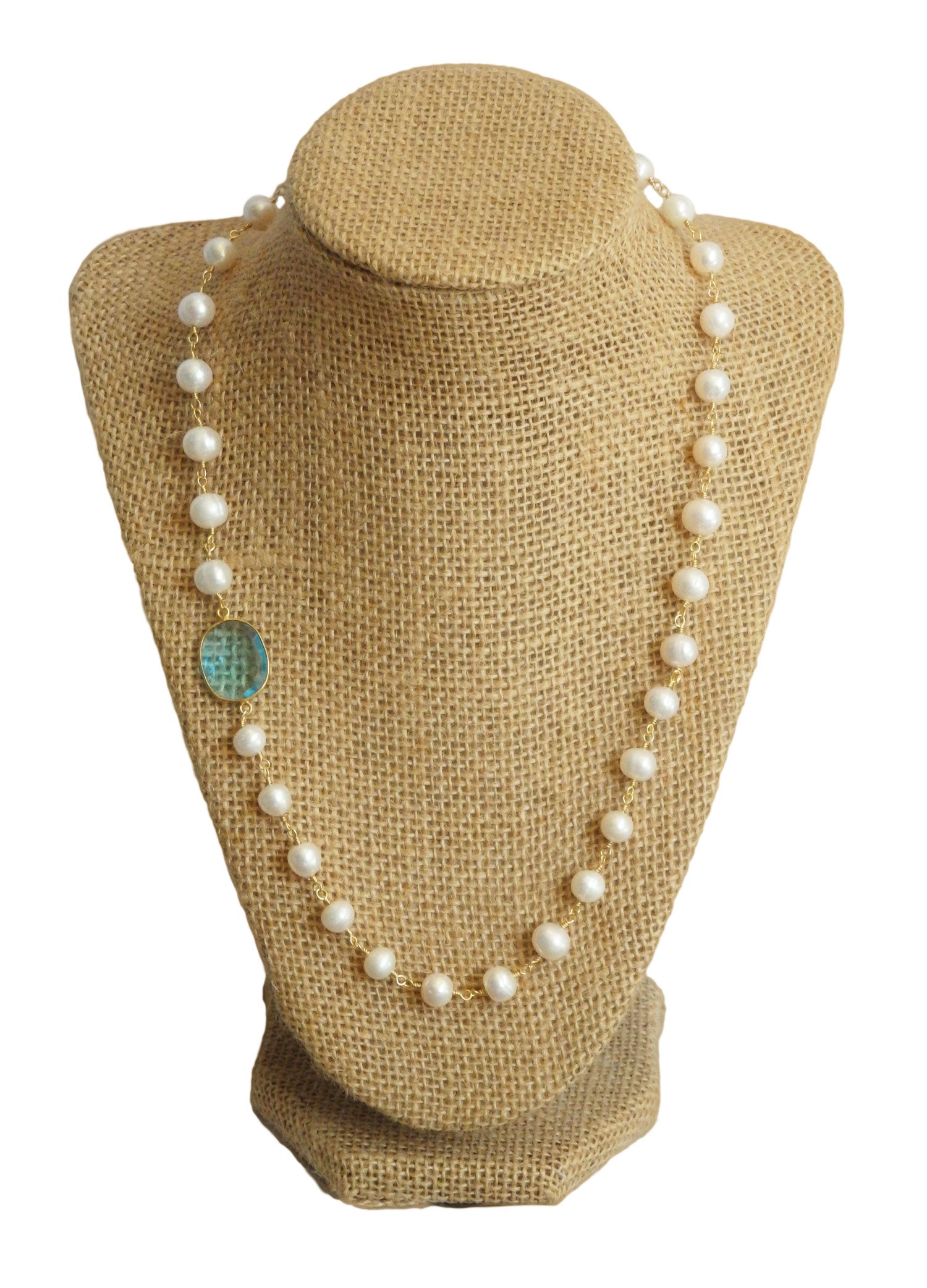 Trésors de St Barth - Leathered pearl necklace from St Barth. Shop now !